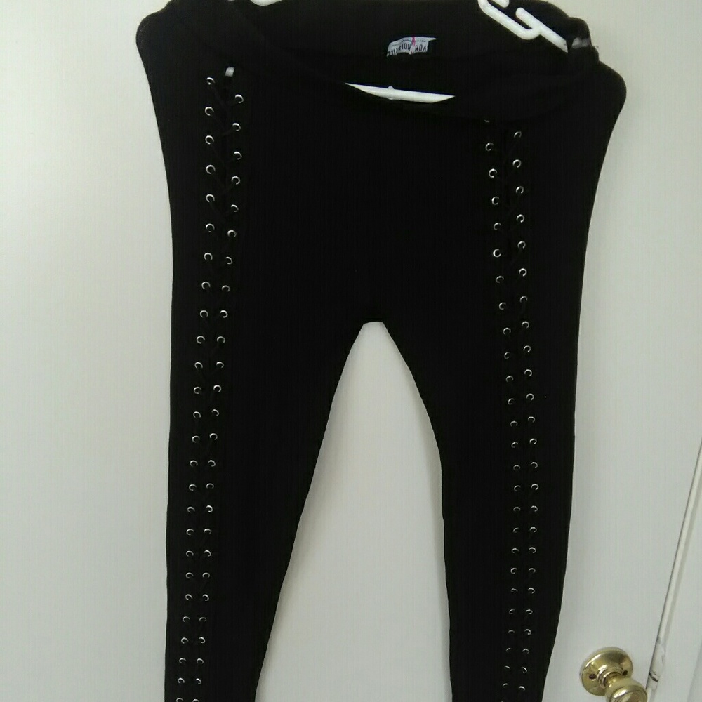 Fashion nova leggings